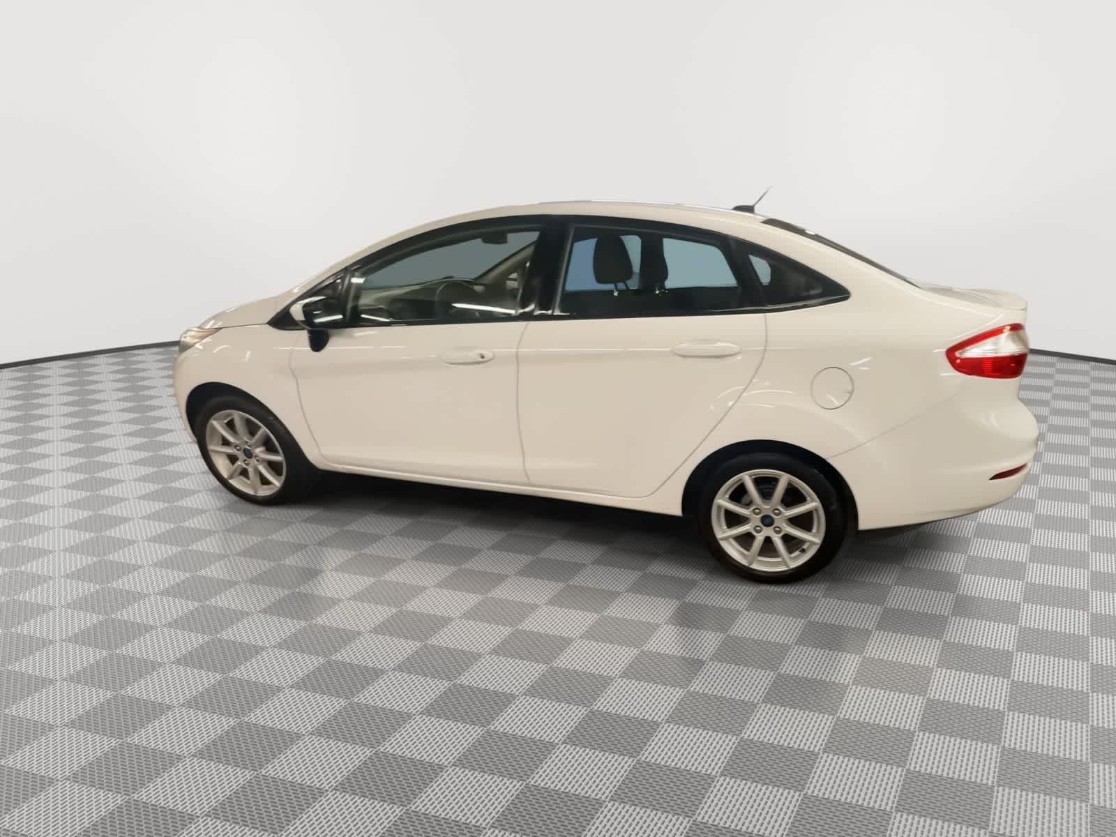 Thumbnail: 2019 Ford Fiesta - 5