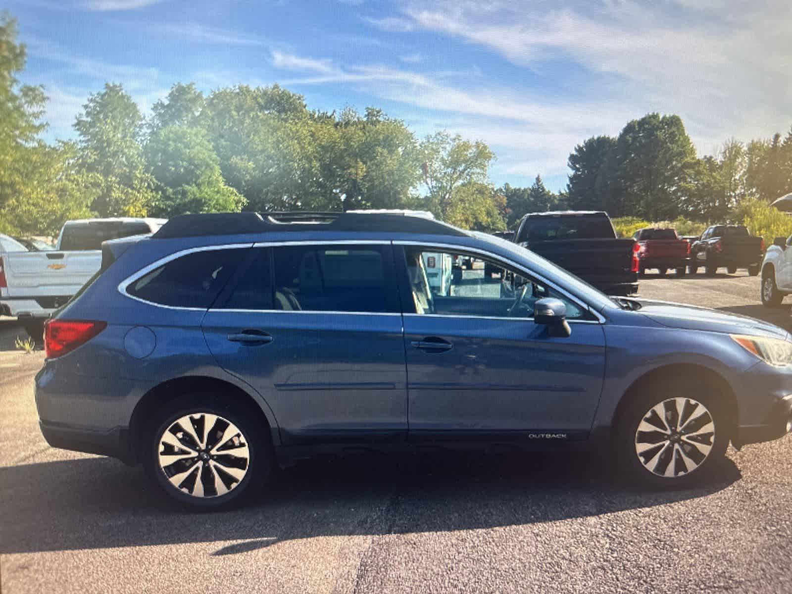 Thumbnail: 2016 Subaru Outback - 6