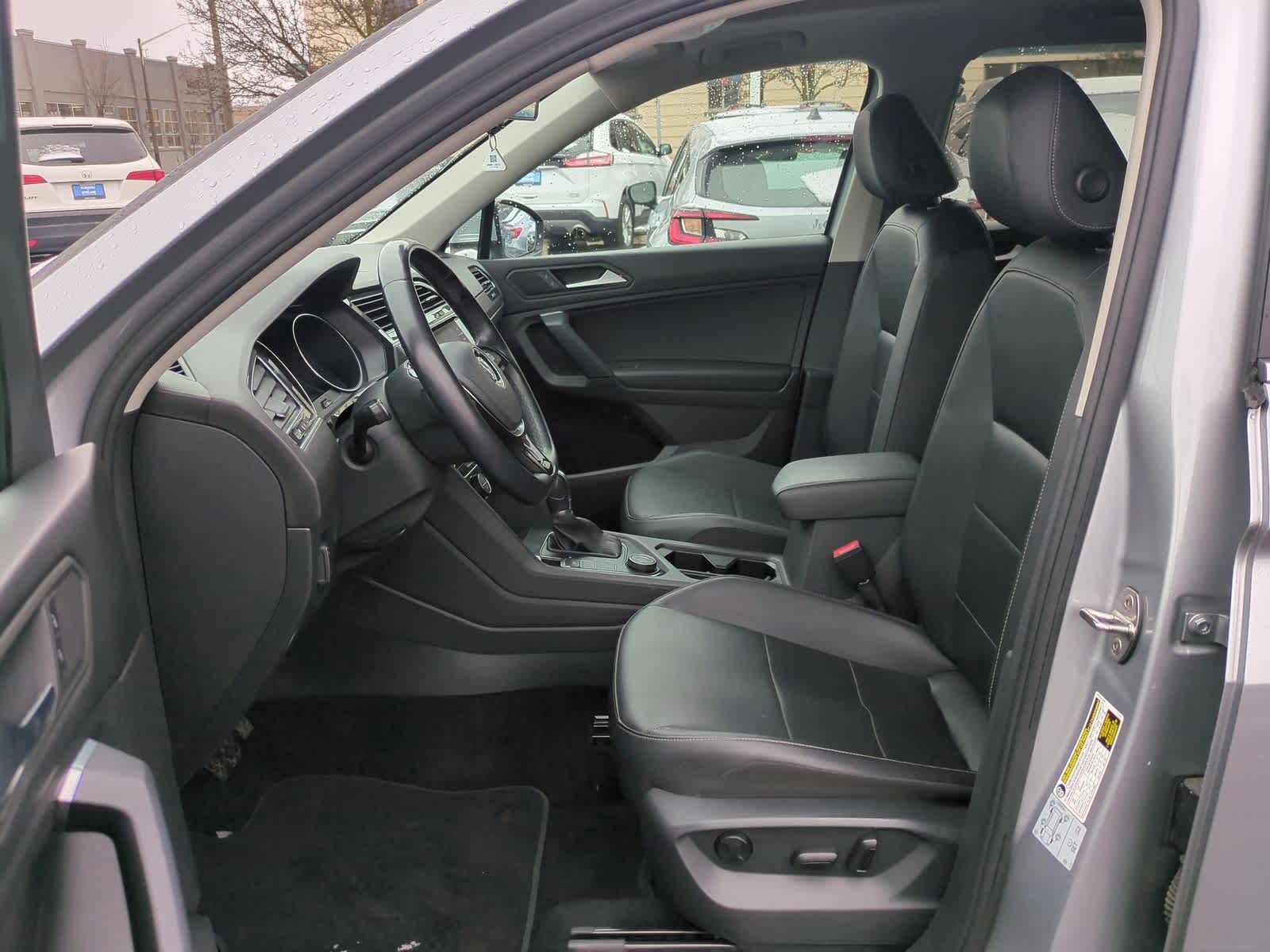 Thumbnail: 2019 Volkswagen Tiguan - 17