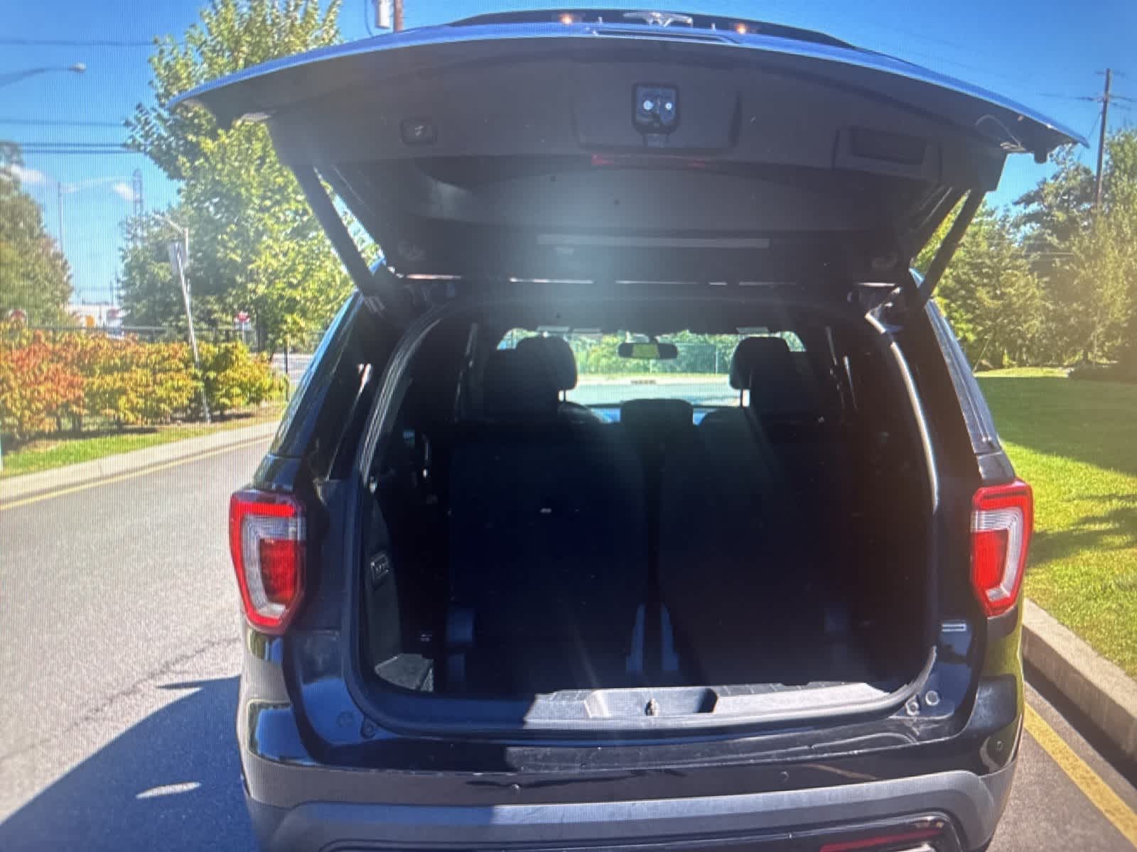 Thumbnail: 2017 Ford Explorer - 23