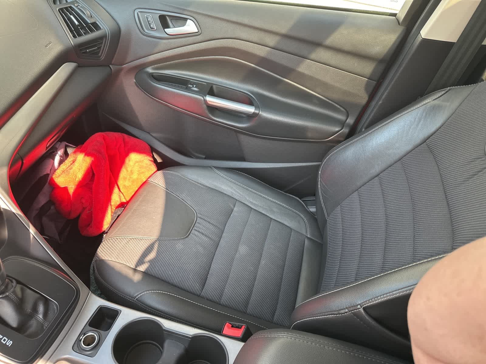 Thumbnail: 2015 Ford Escape - 3