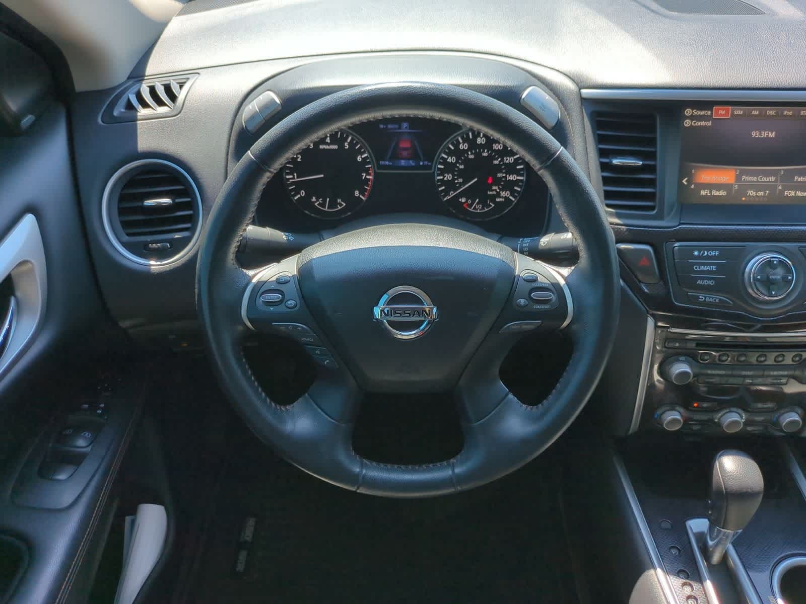 Thumbnail: 2020 Nissan Pathfinder - 23