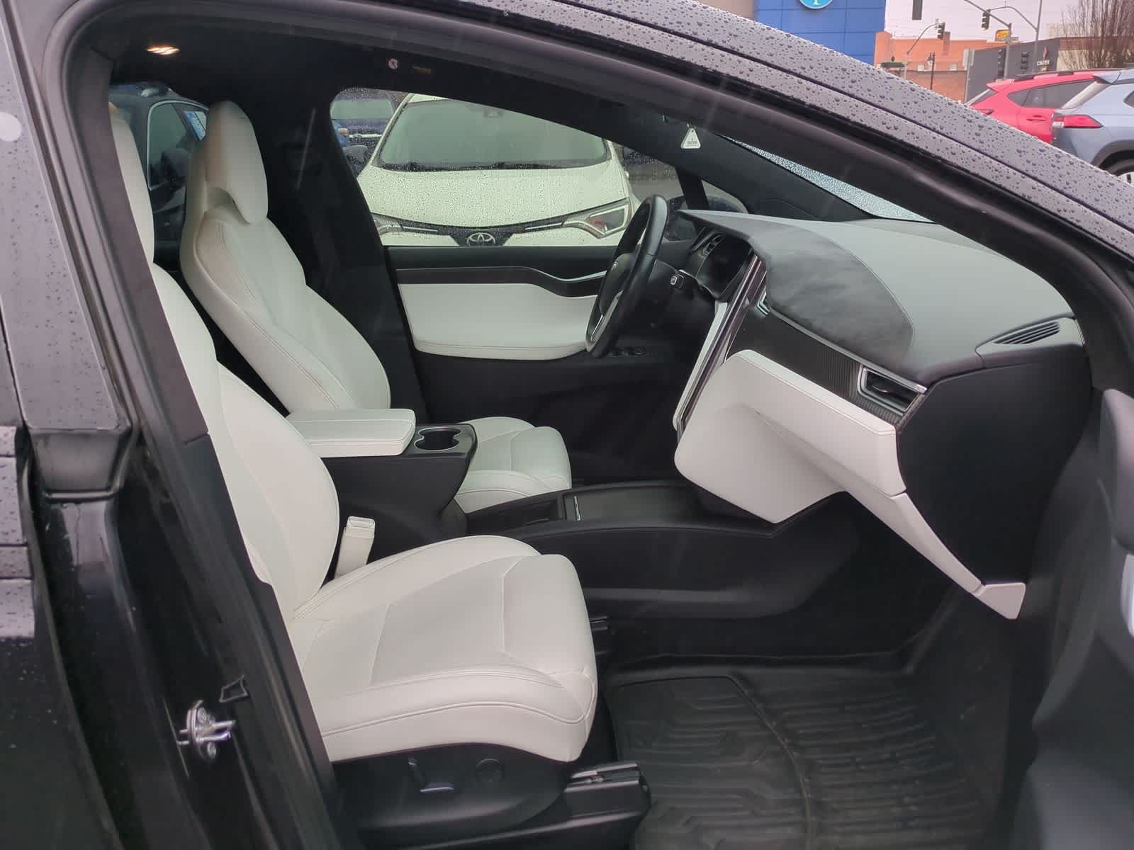 Thumbnail: 2017 Tesla Model X - 20