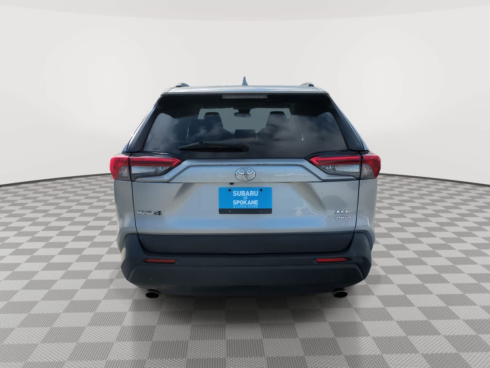 Thumbnail: 2020 Toyota RAV4 - 7