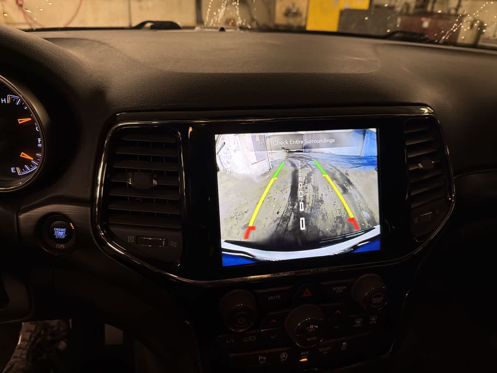 Thumbnail: 2021 Jeep Grand Cherokee - 31