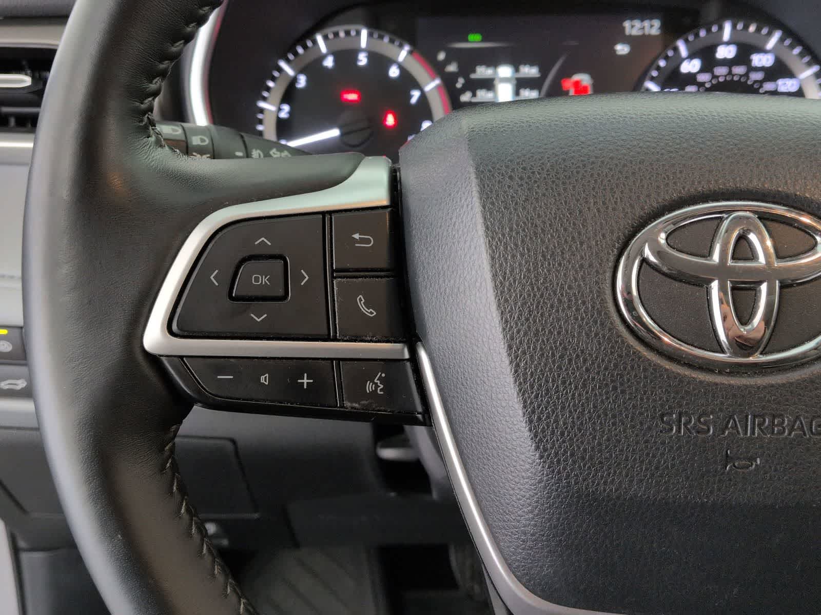 2023 Toyota Highlander XLE - Photo 23