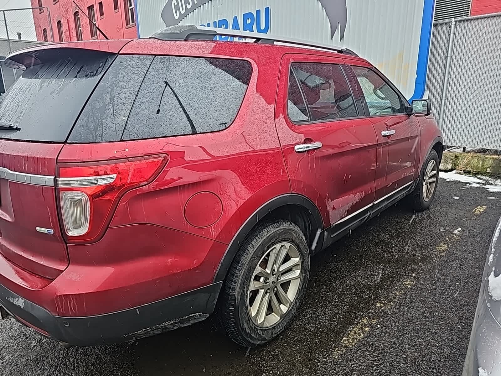 Thumbnail: 2015 Ford Explorer - 3