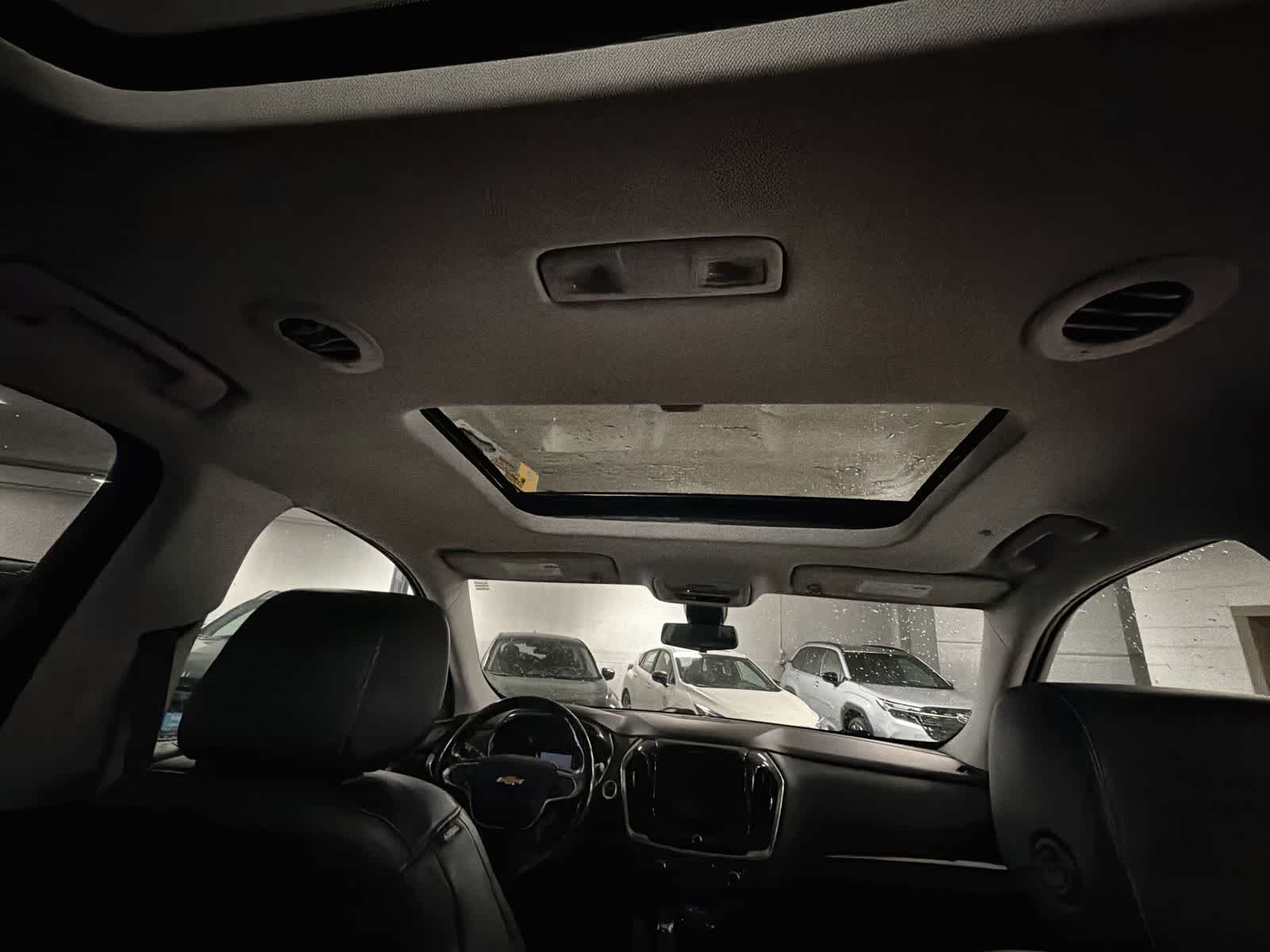 Thumbnail: 2019 Chevrolet Traverse - 23