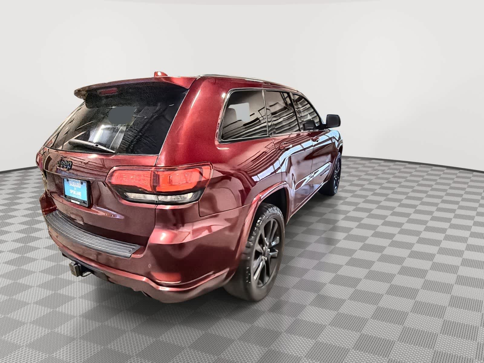 Thumbnail: 2020 Jeep Grand Cherokee - 8