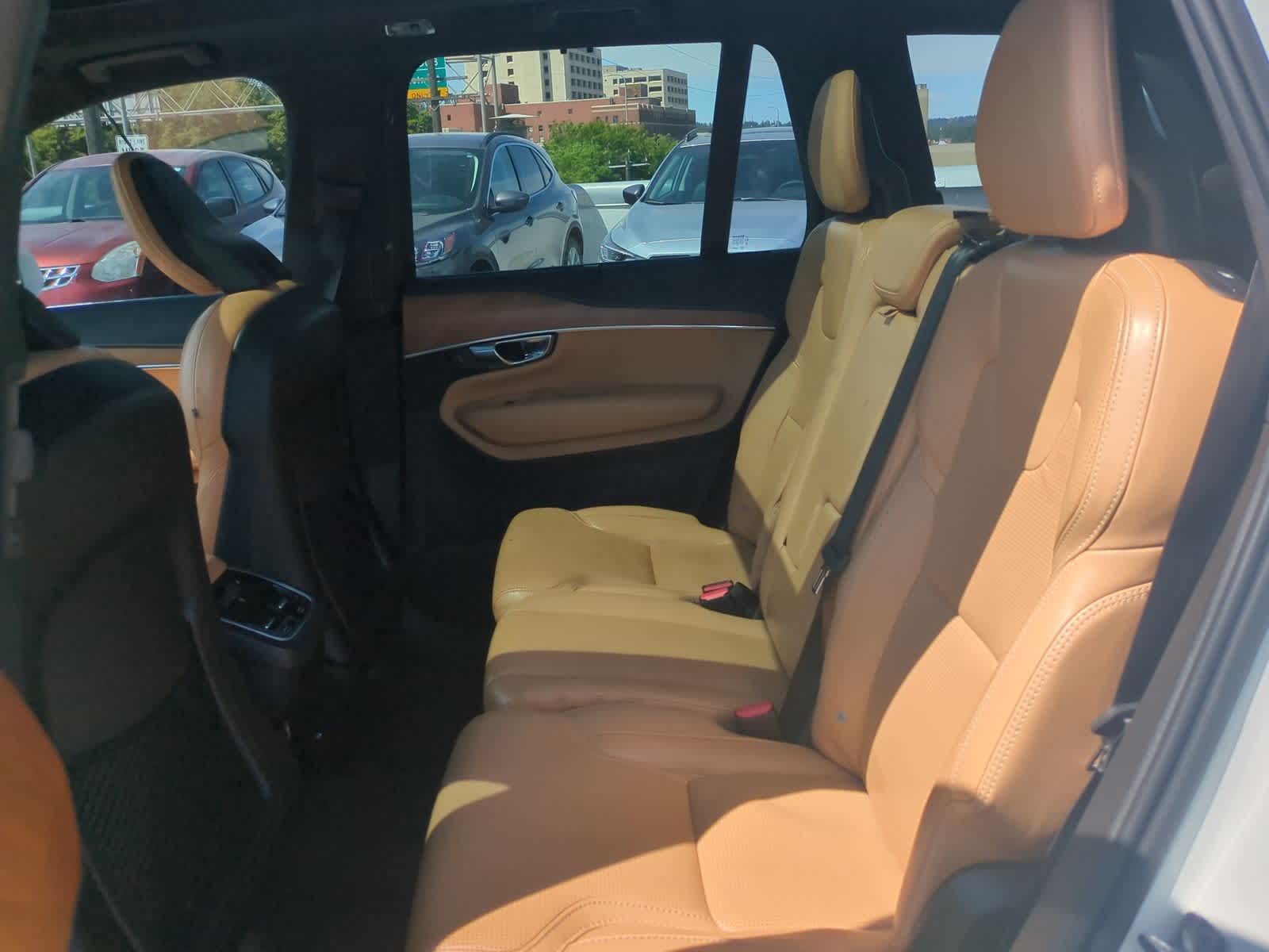 Thumbnail: 2019 Volvo XC90 - 21