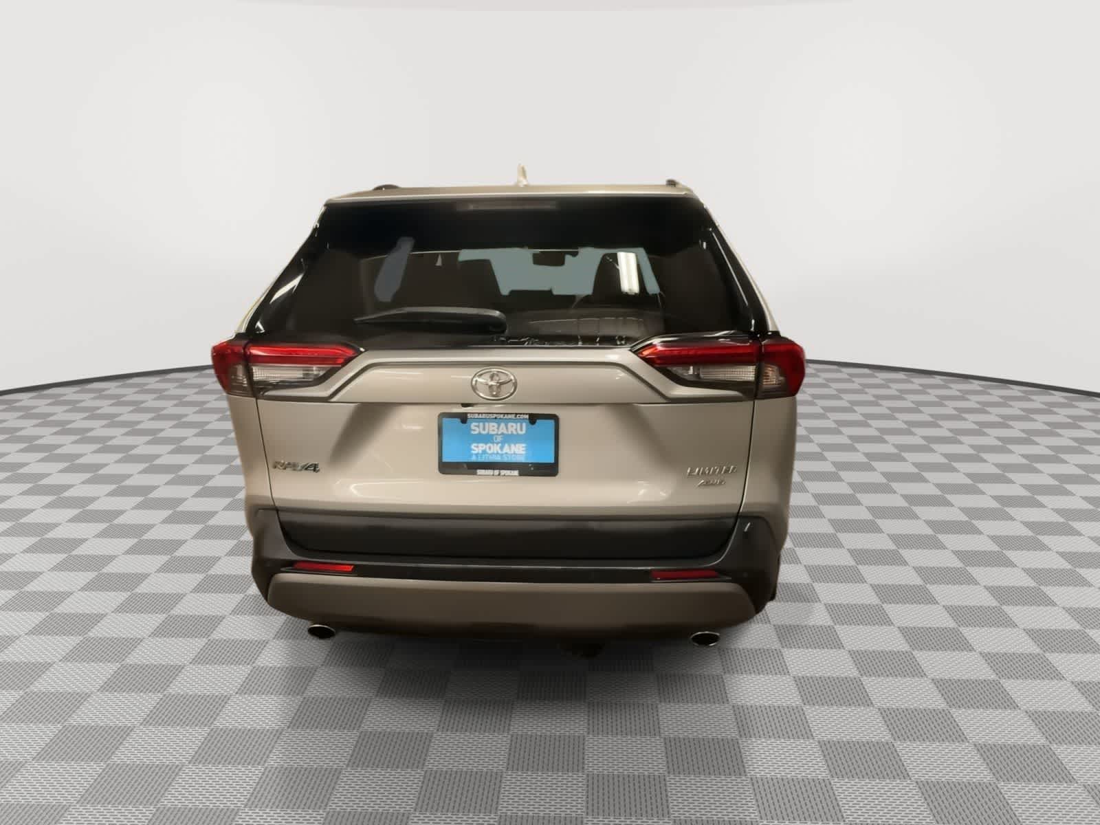 Thumbnail: 2019 Toyota RAV4 - 7
