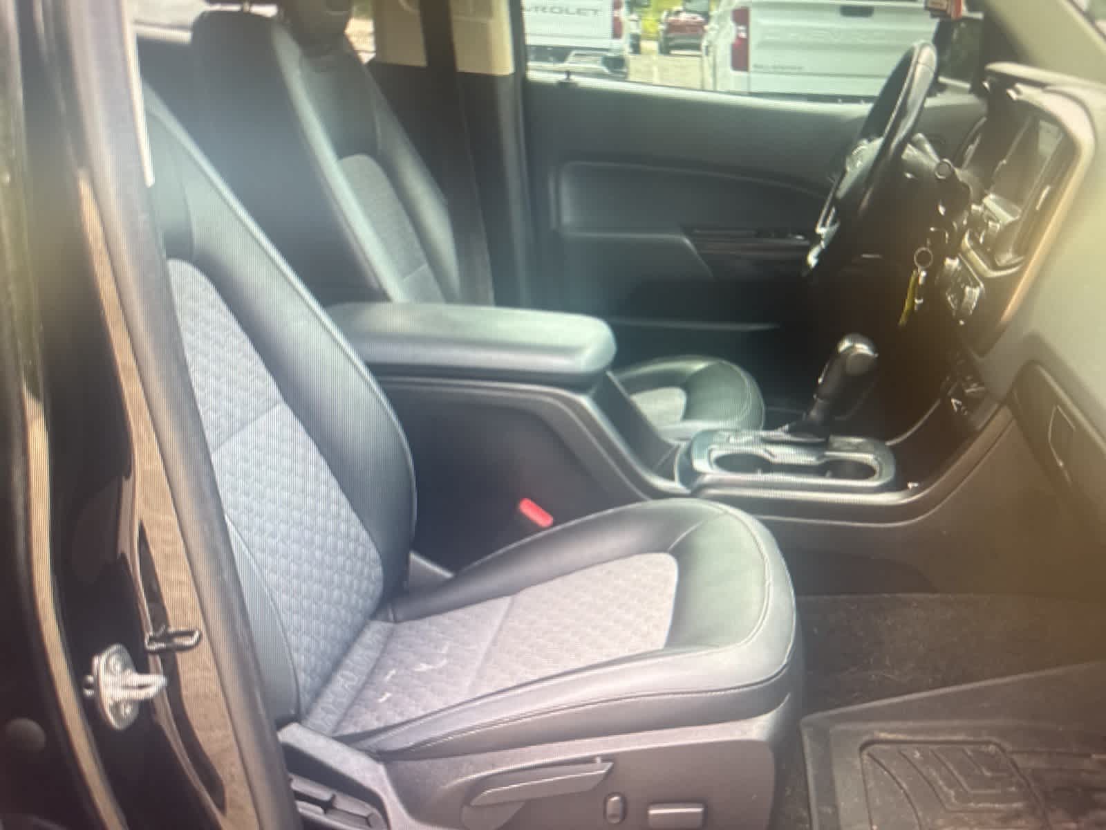 2016 Chevrolet Colorado Z71 11
