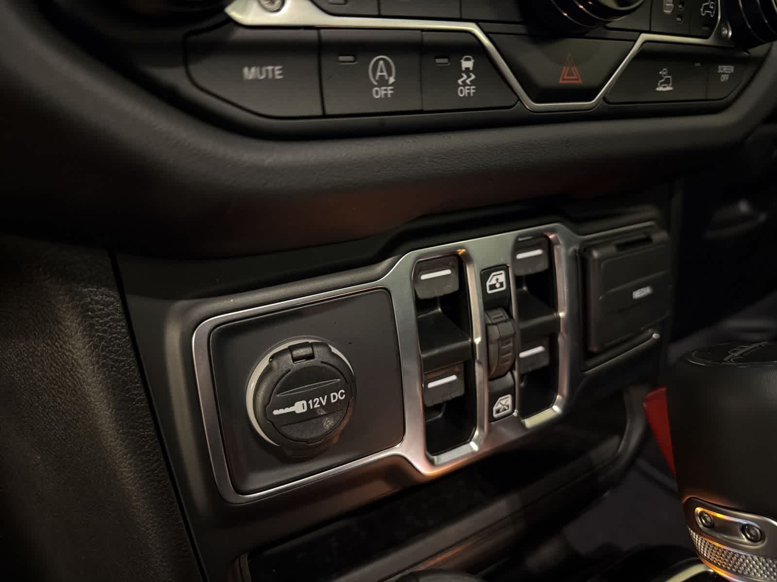 Thumbnail: 2025 Jeep Gladiator - 7