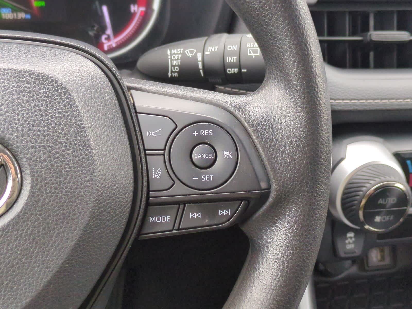 Thumbnail: 2024 Toyota RAV4 - 25