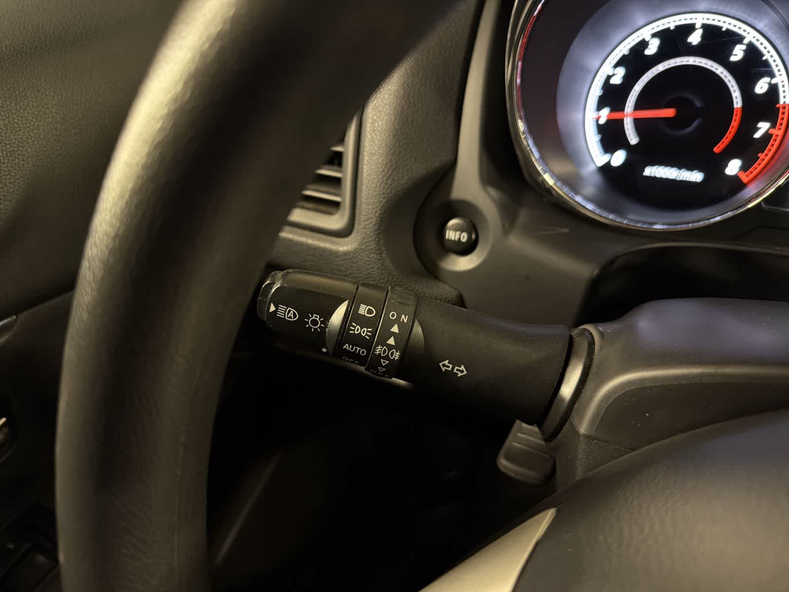 Thumbnail: 2024 Mitsubishi Outlander Sport - 27