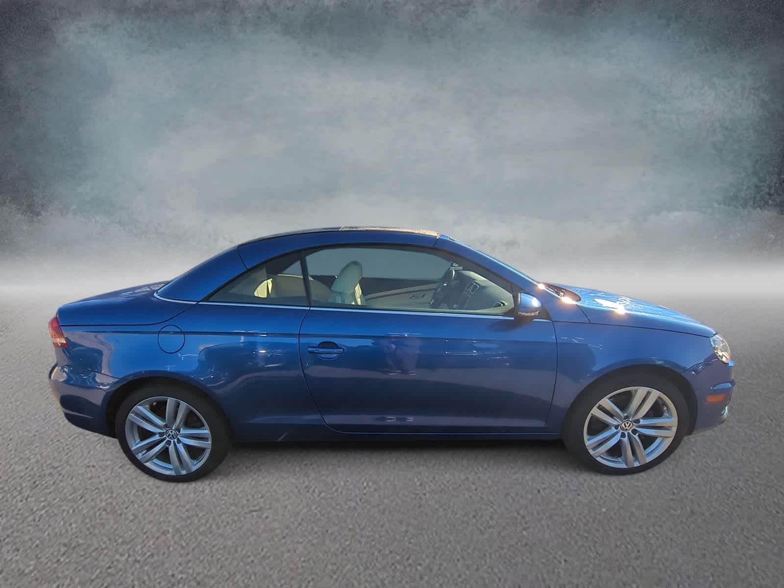 Thumbnail: 2012 Volkswagen Eos - 9