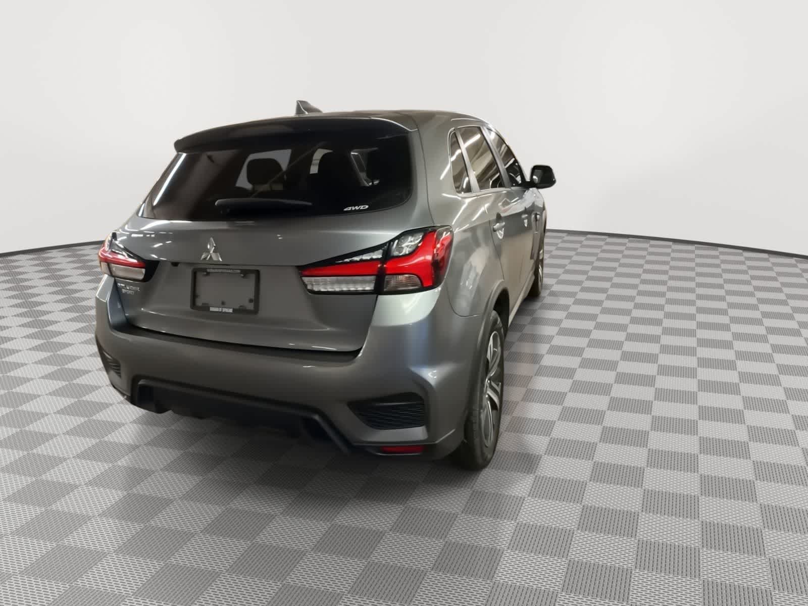 Thumbnail: 2024 Mitsubishi Outlander Sport - 7