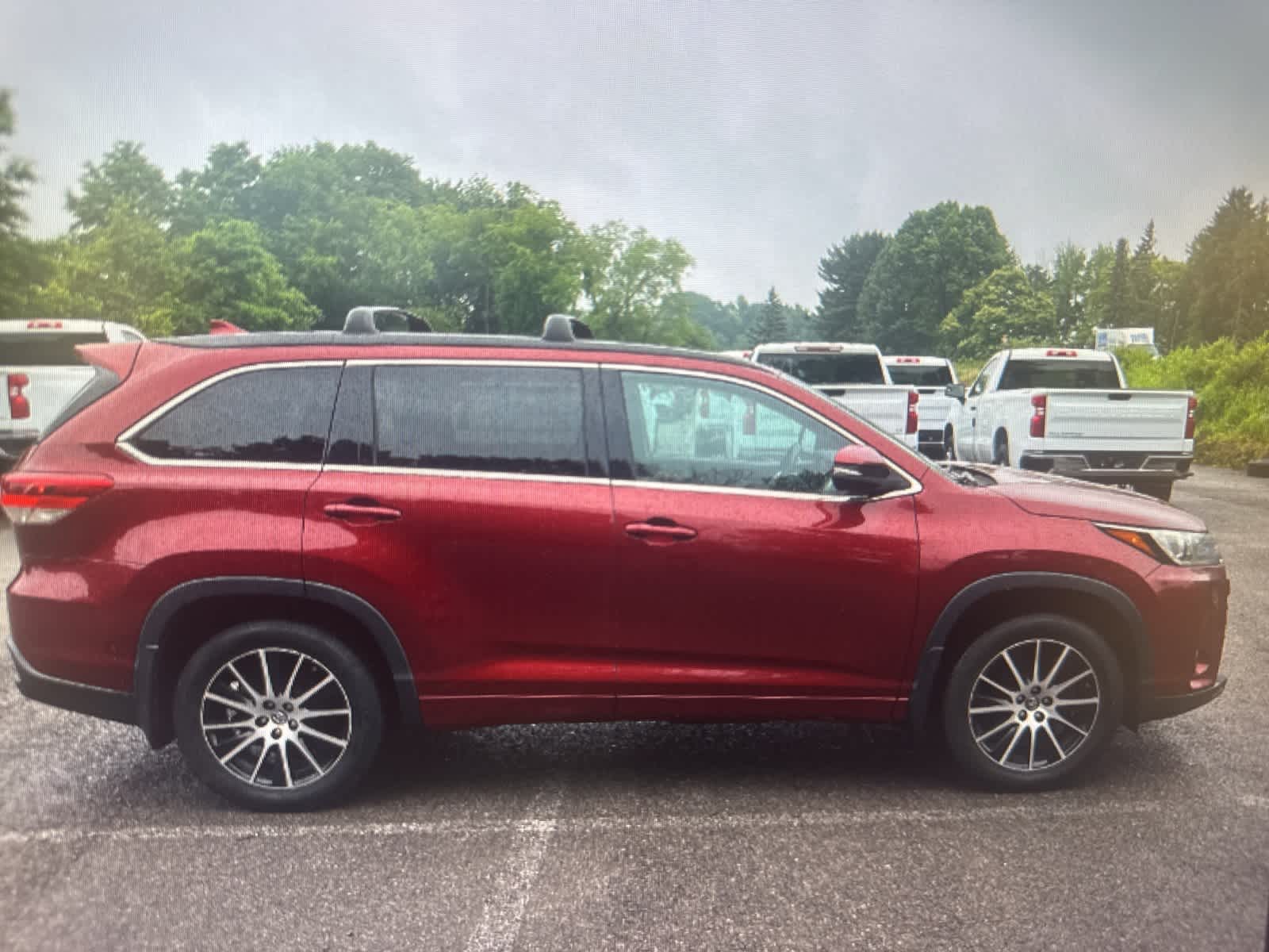 Thumbnail: 2017 Toyota Highlander - 7
