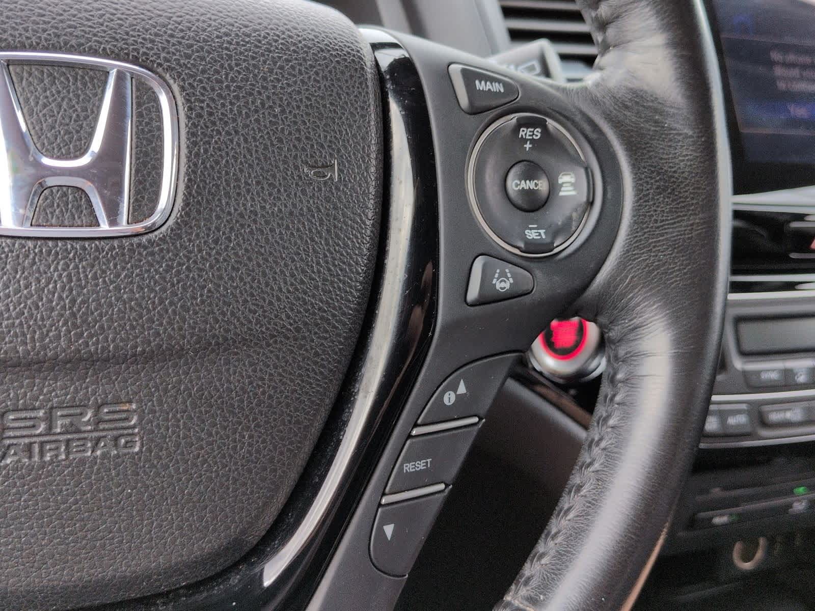 Thumbnail: 2017 Honda Pilot - 26