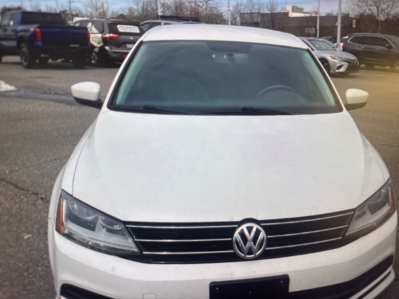 Thumbnail: 2017 Volkswagen Jetta - 8