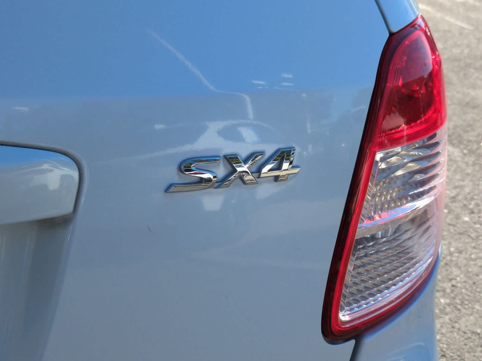 Thumbnail: 2012 Suzuki SX4 - 13