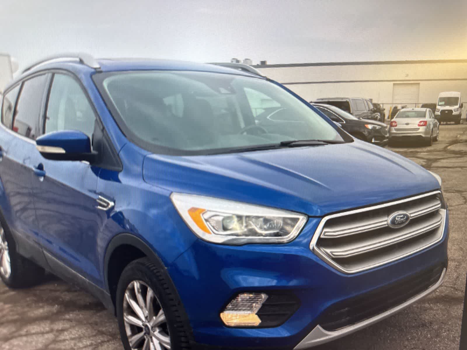 Thumbnail: 2017 Ford Escape - 7