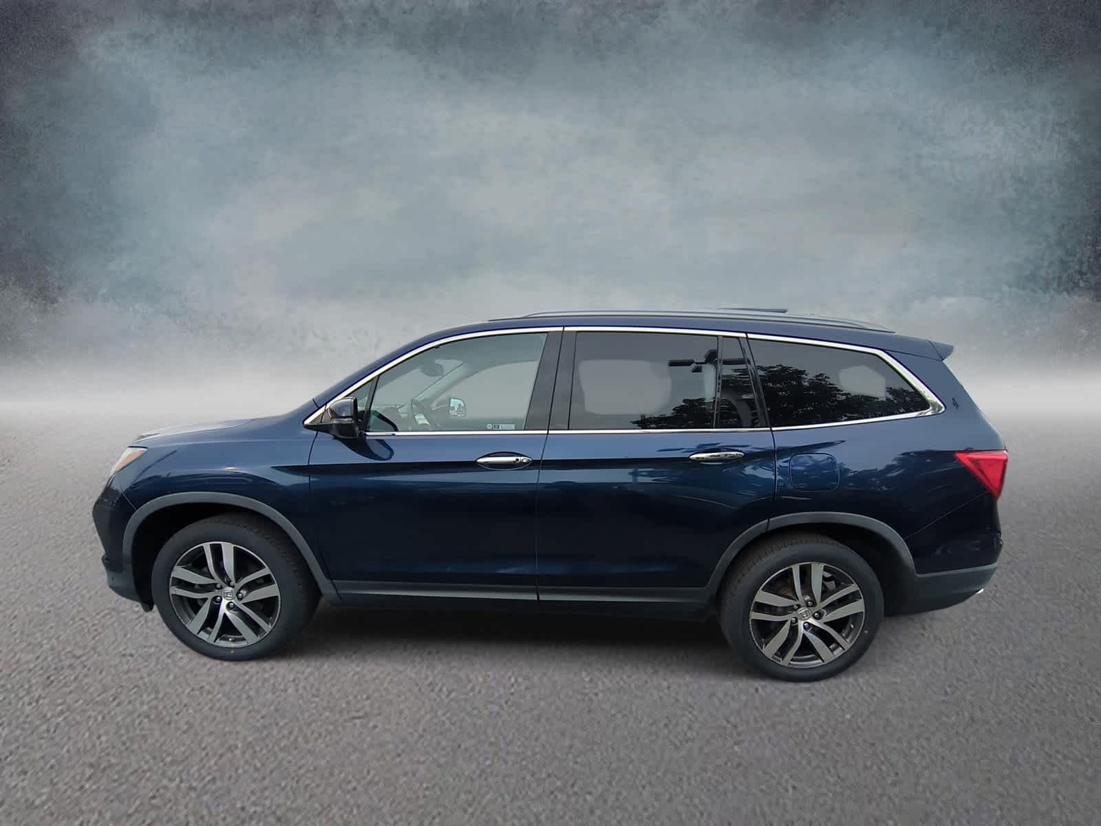 Thumbnail: 2018 Honda Pilot - 5