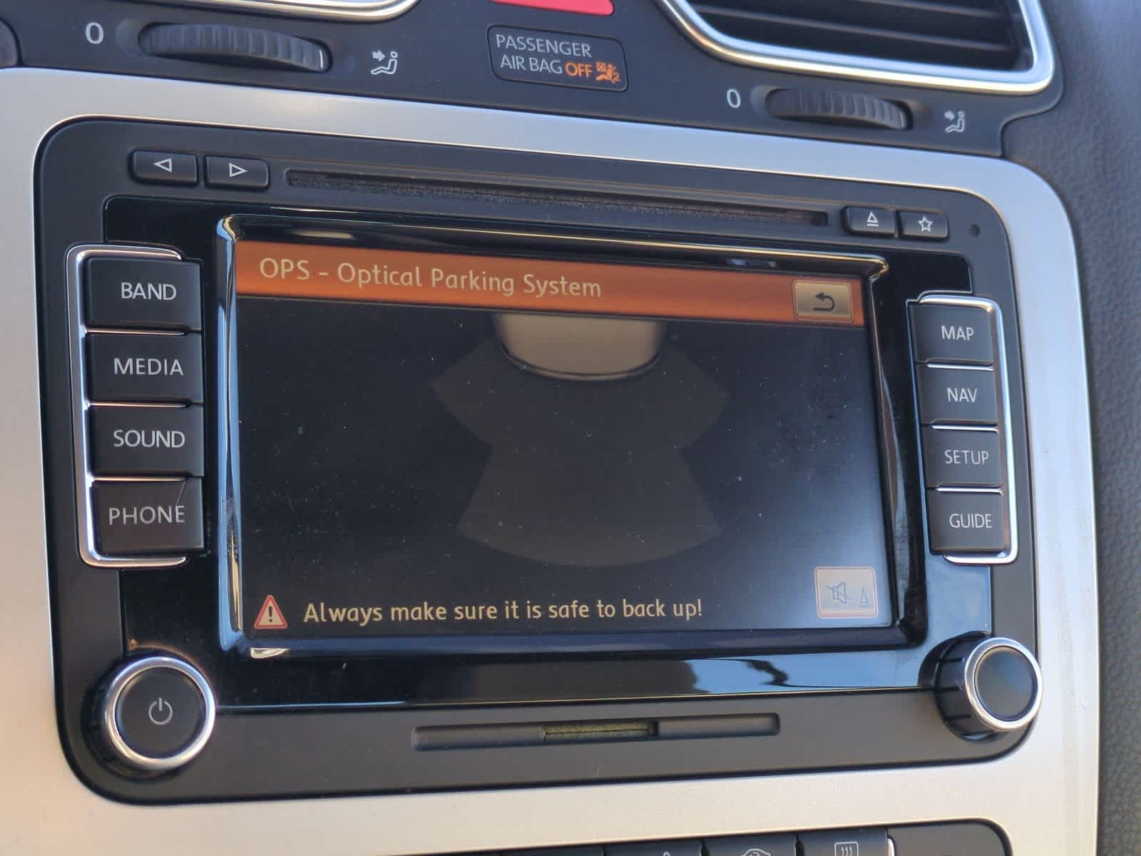 Thumbnail: 2012 Volkswagen Eos - 30