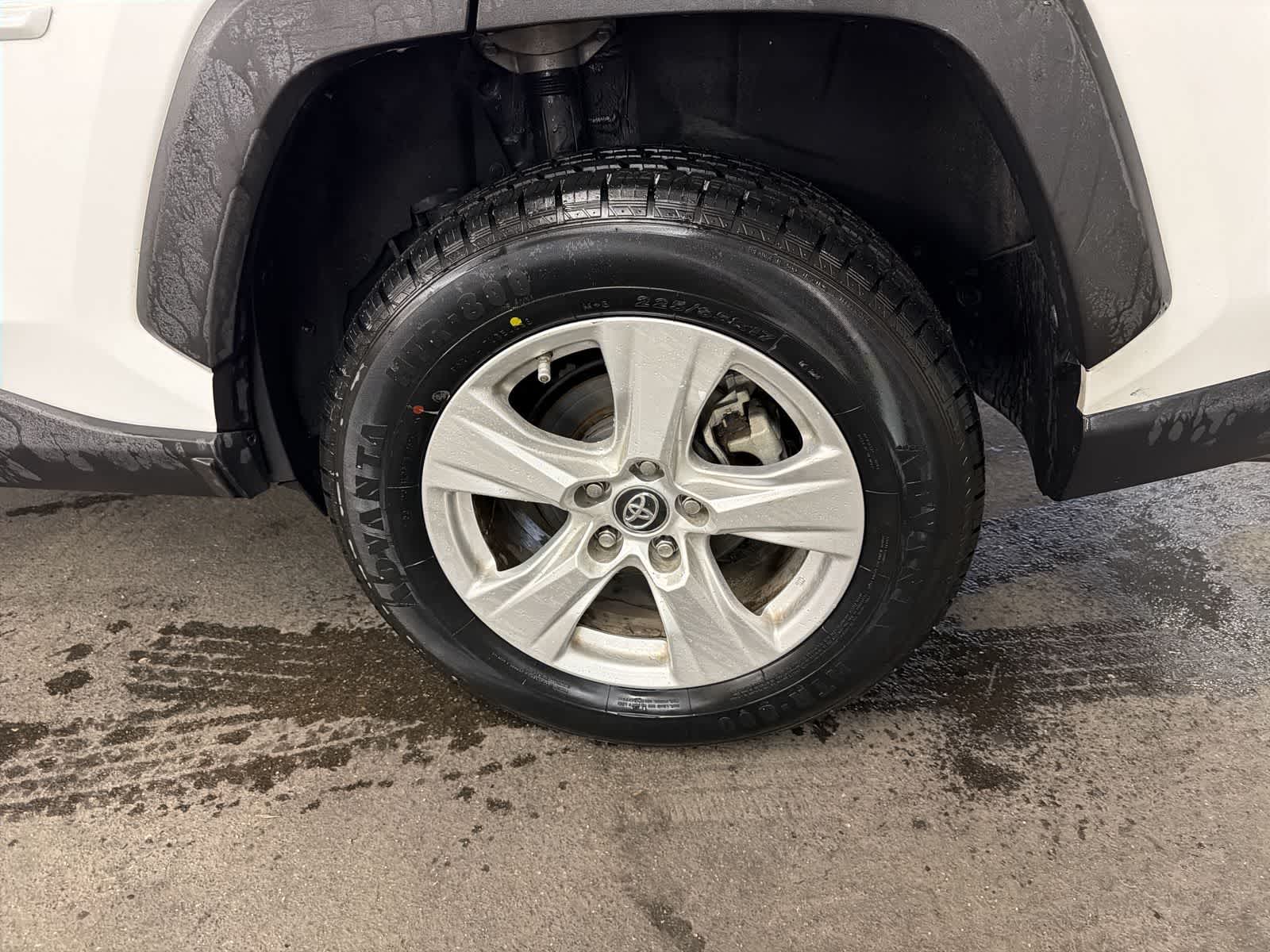 Thumbnail: 2019 Toyota RAV4 - 11