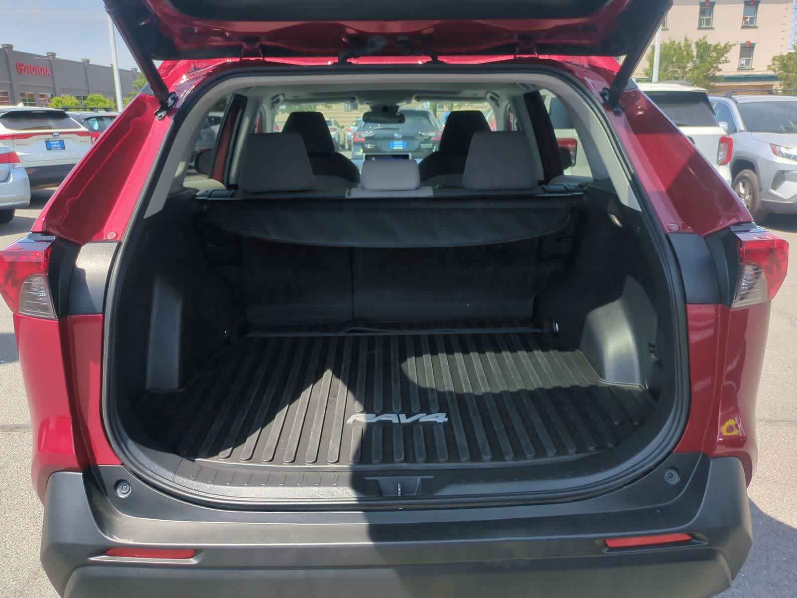 Thumbnail: 2023 Toyota RAV4 - 35