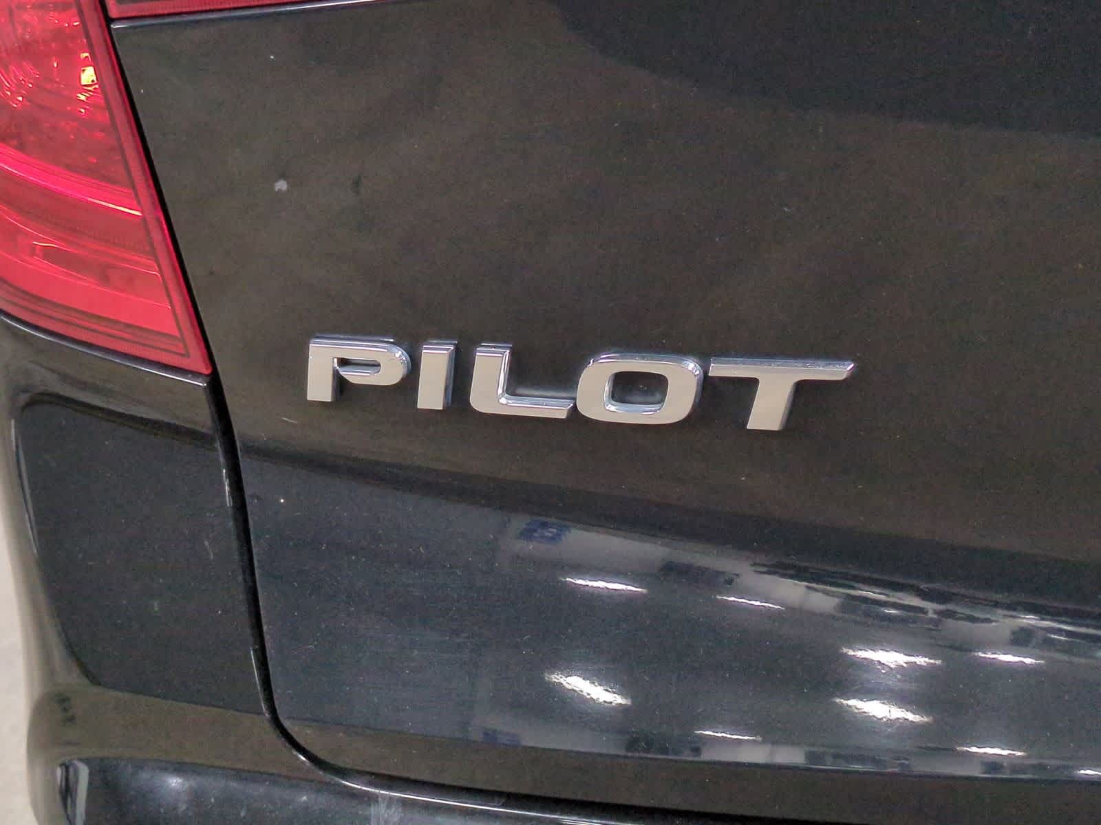 Thumbnail: 2016 Honda Pilot - 13