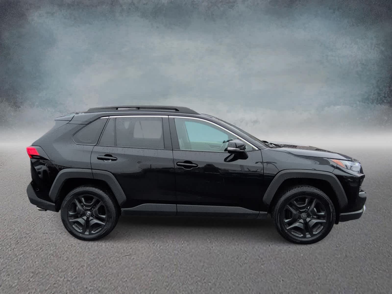 Thumbnail: 2024 Toyota RAV4 - 9