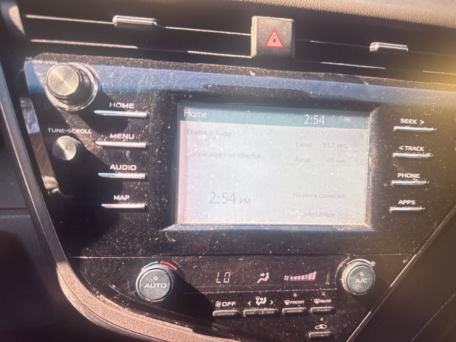 Thumbnail: 2019 Toyota Camry - 15