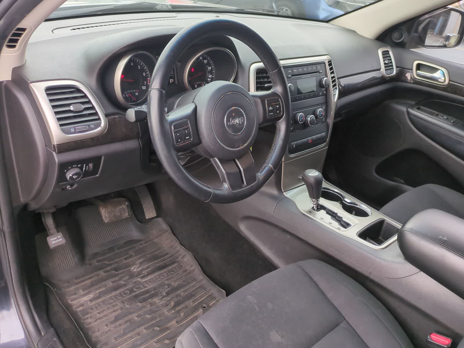 Thumbnail: 2012 Jeep Grand Cherokee - 10