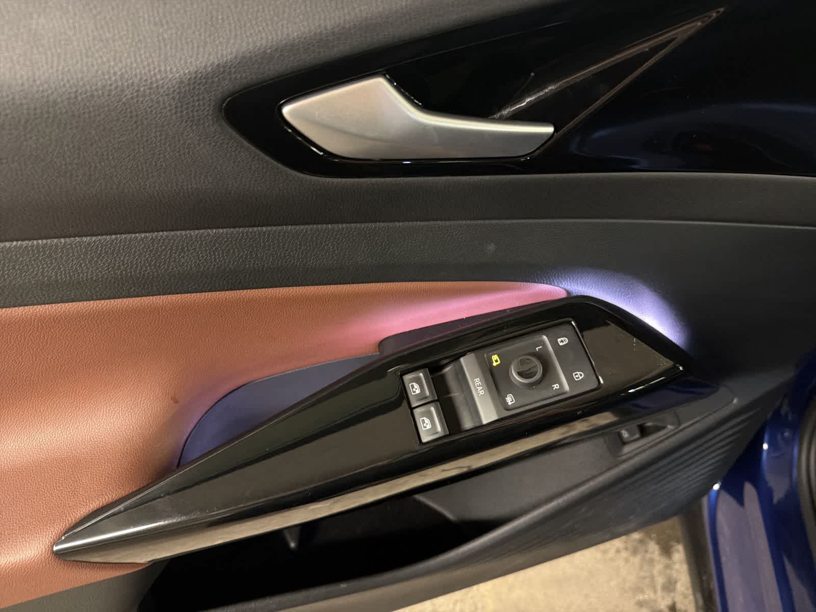 Thumbnail: 2021 Volkswagen ID.4 - 14