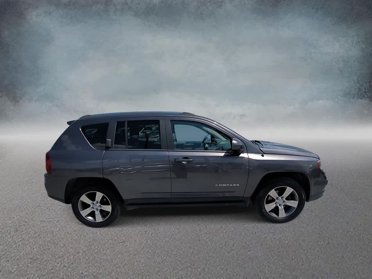 Thumbnail: 2017 Jeep Compass - 9