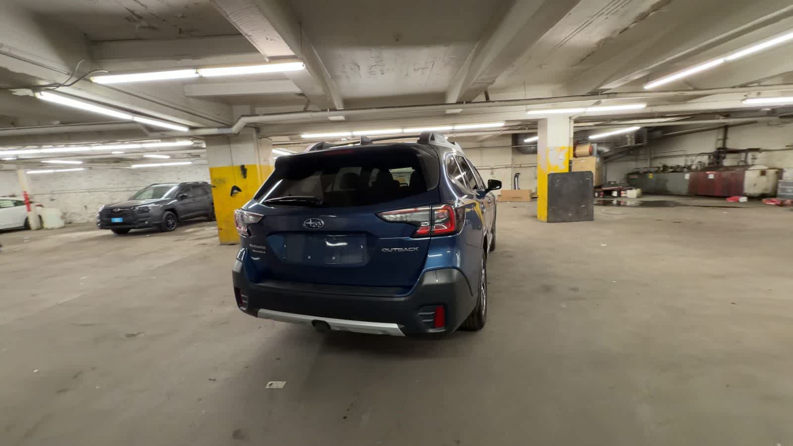 Thumbnail: 2022 Subaru Outback - 8