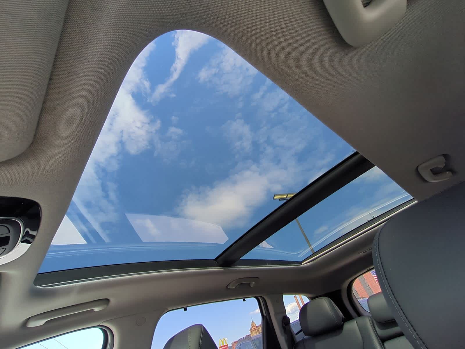 Thumbnail: 2021 Hyundai Santa Fe - 20