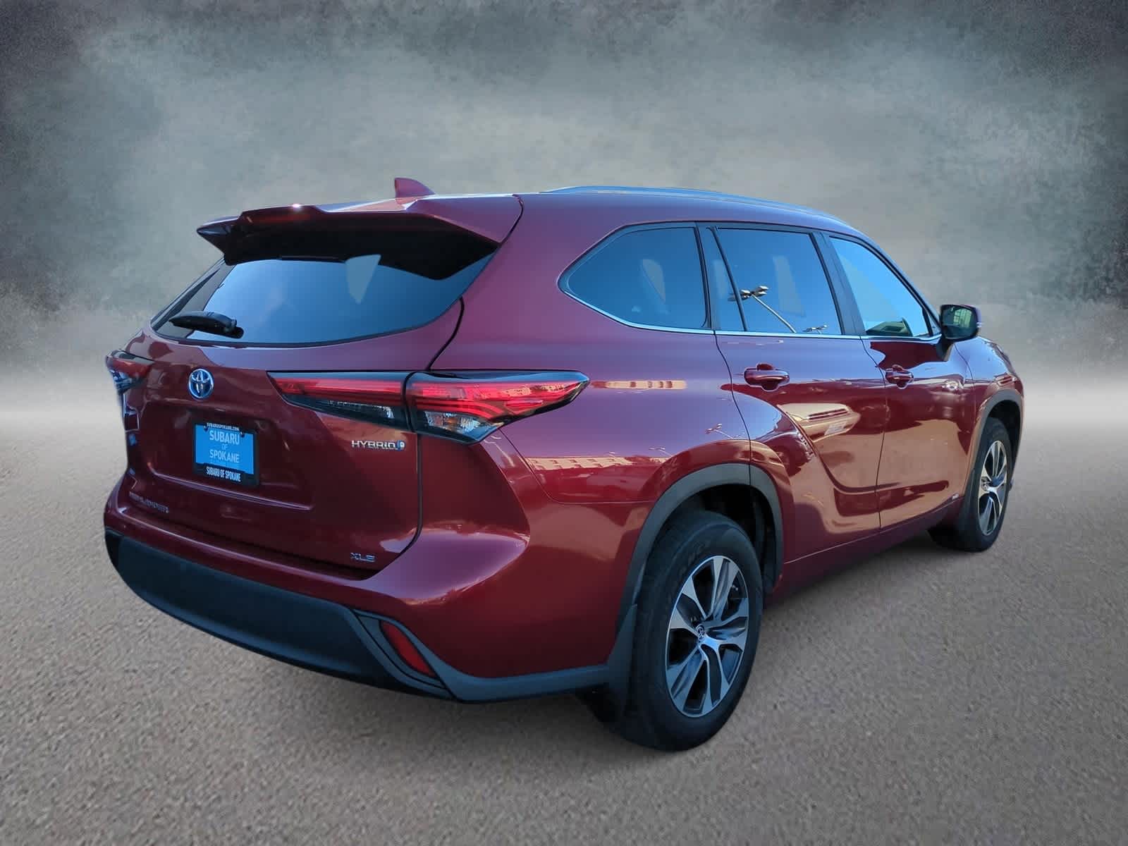 Thumbnail: 2023 Toyota Highlander - 8