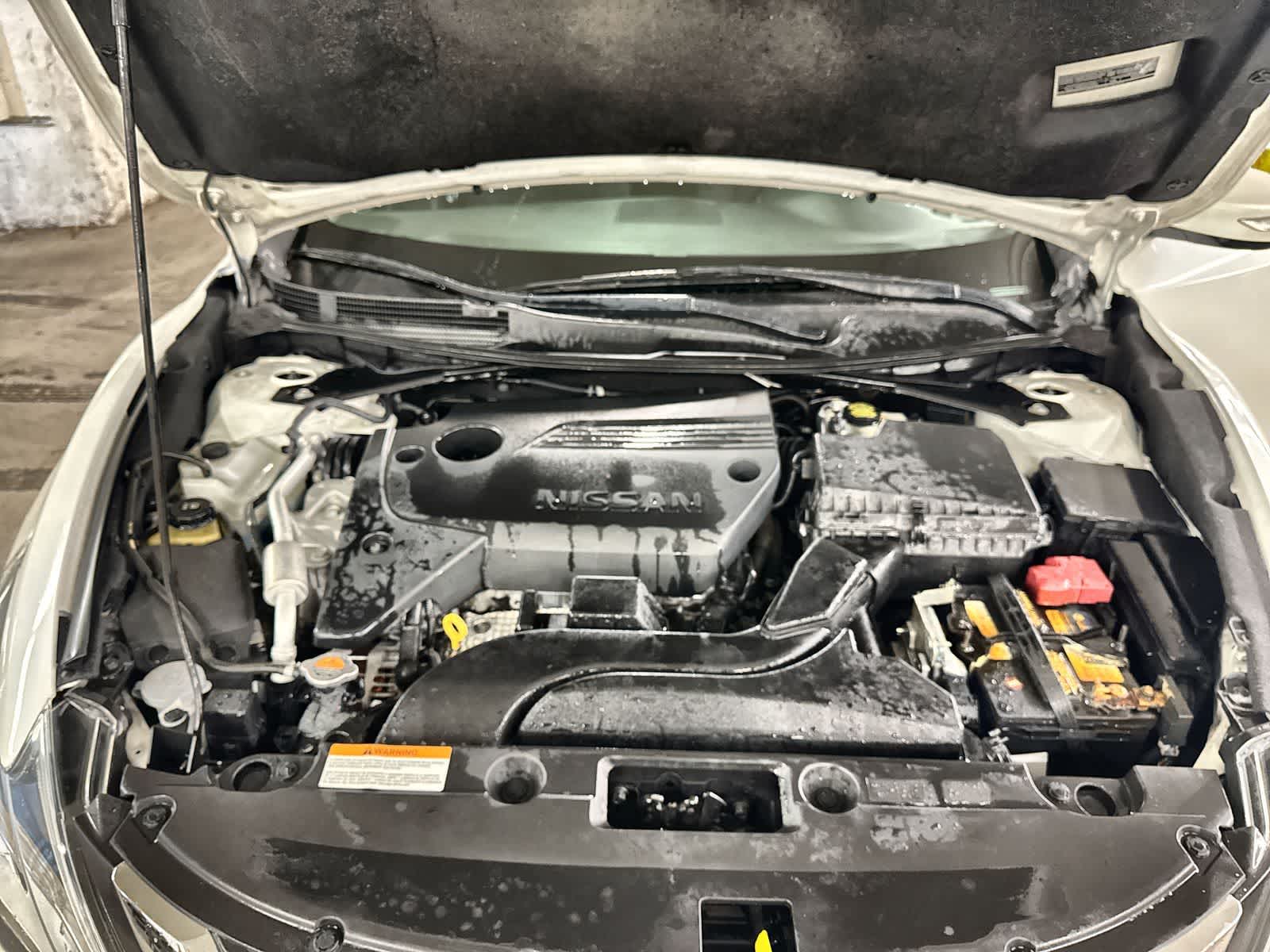 Thumbnail: 2017 Nissan Altima - 15