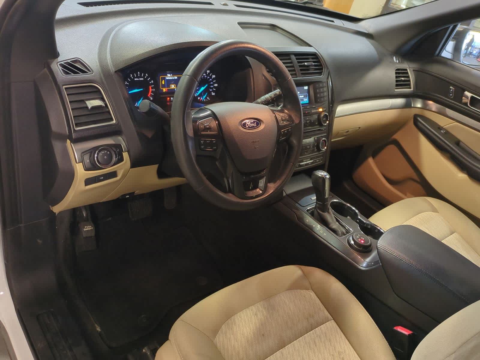 Thumbnail: 2017 Ford Explorer - 10