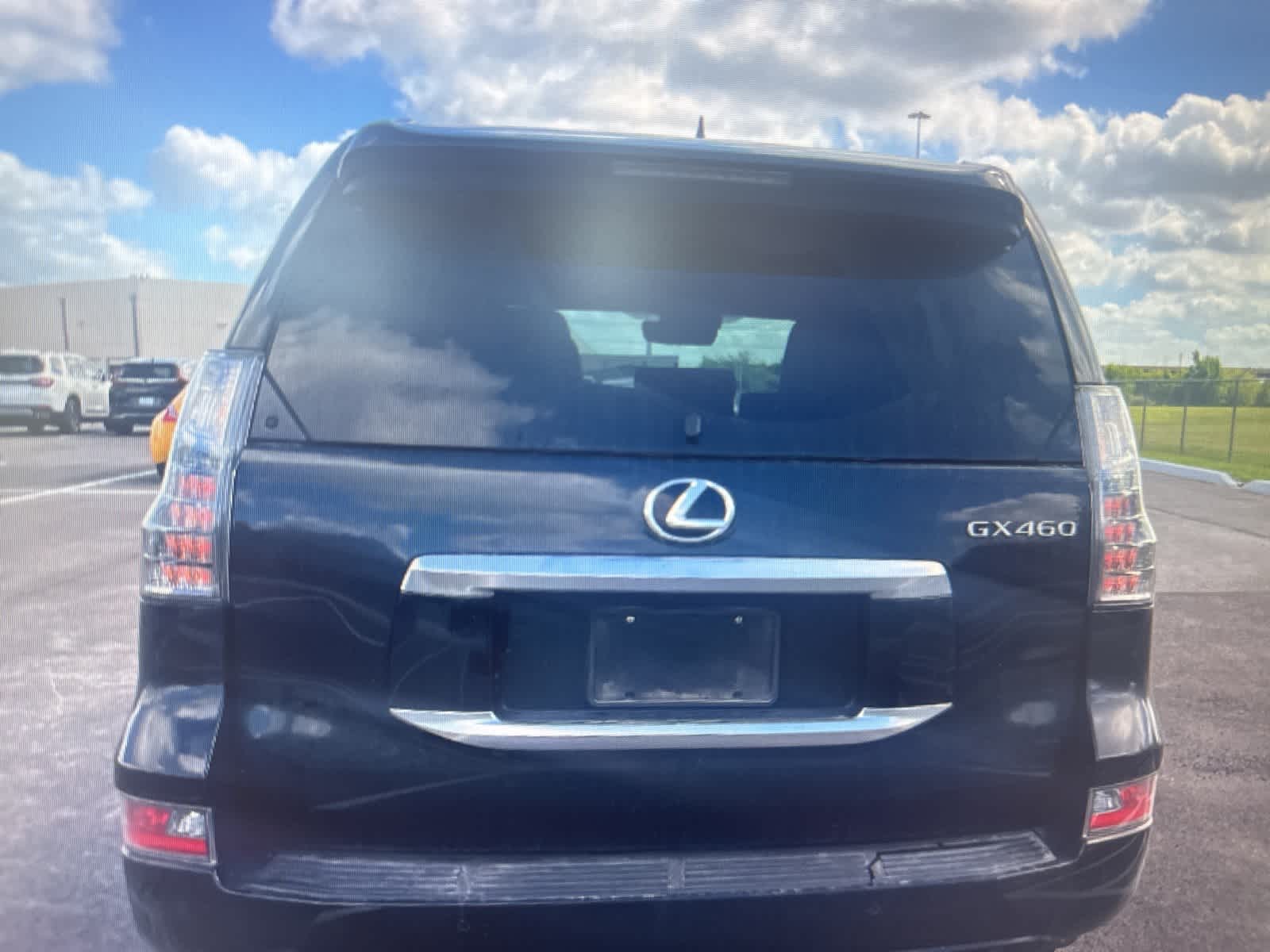 Thumbnail: 2022 Lexus GX - 4