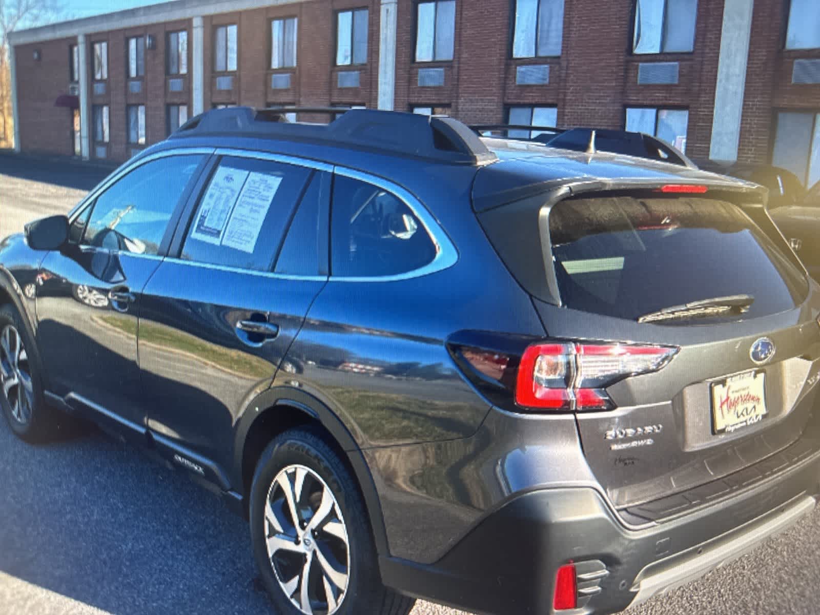 Thumbnail: 2022 Subaru Outback - 3