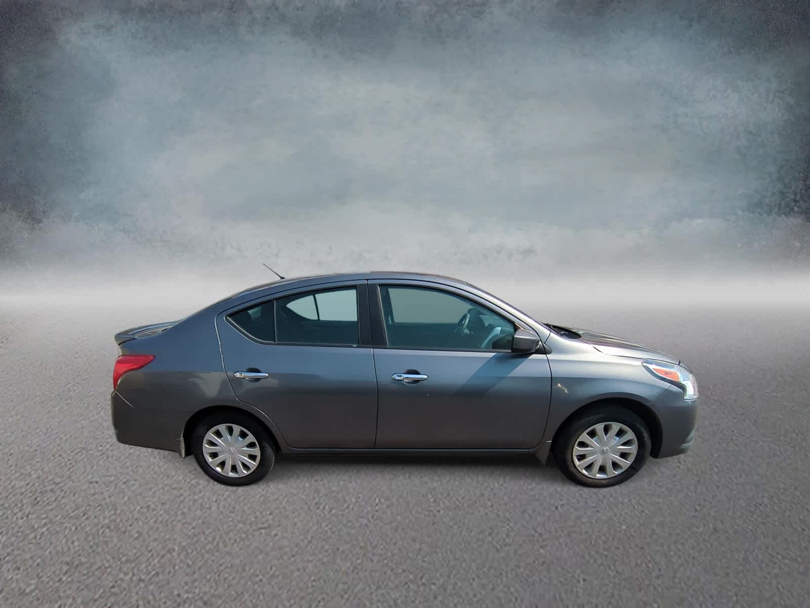 Thumbnail: 2016 Nissan Versa - 9