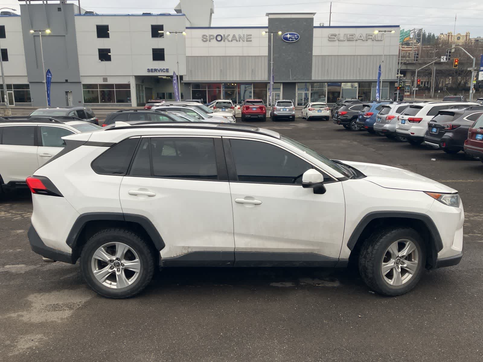 Thumbnail: 2019 Toyota RAV4 - 4