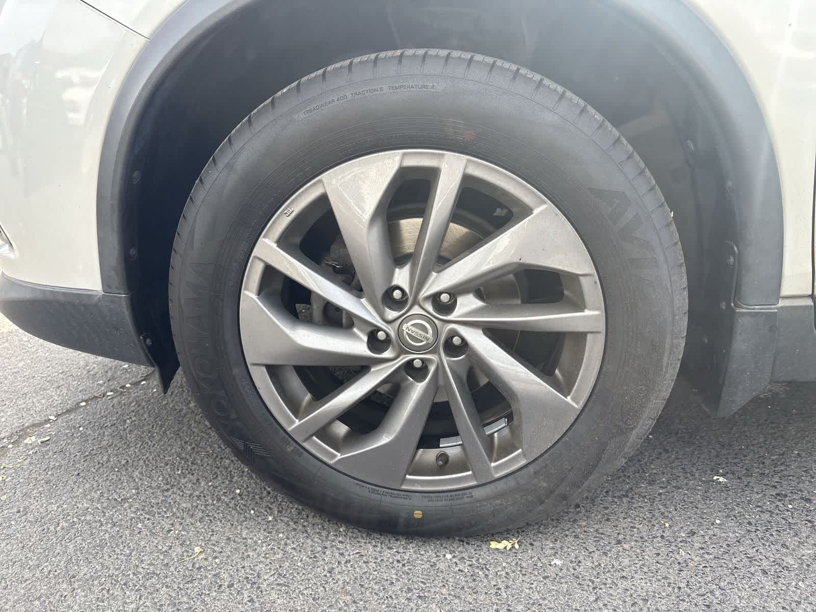 Thumbnail: 2016 Nissan Rogue - 14