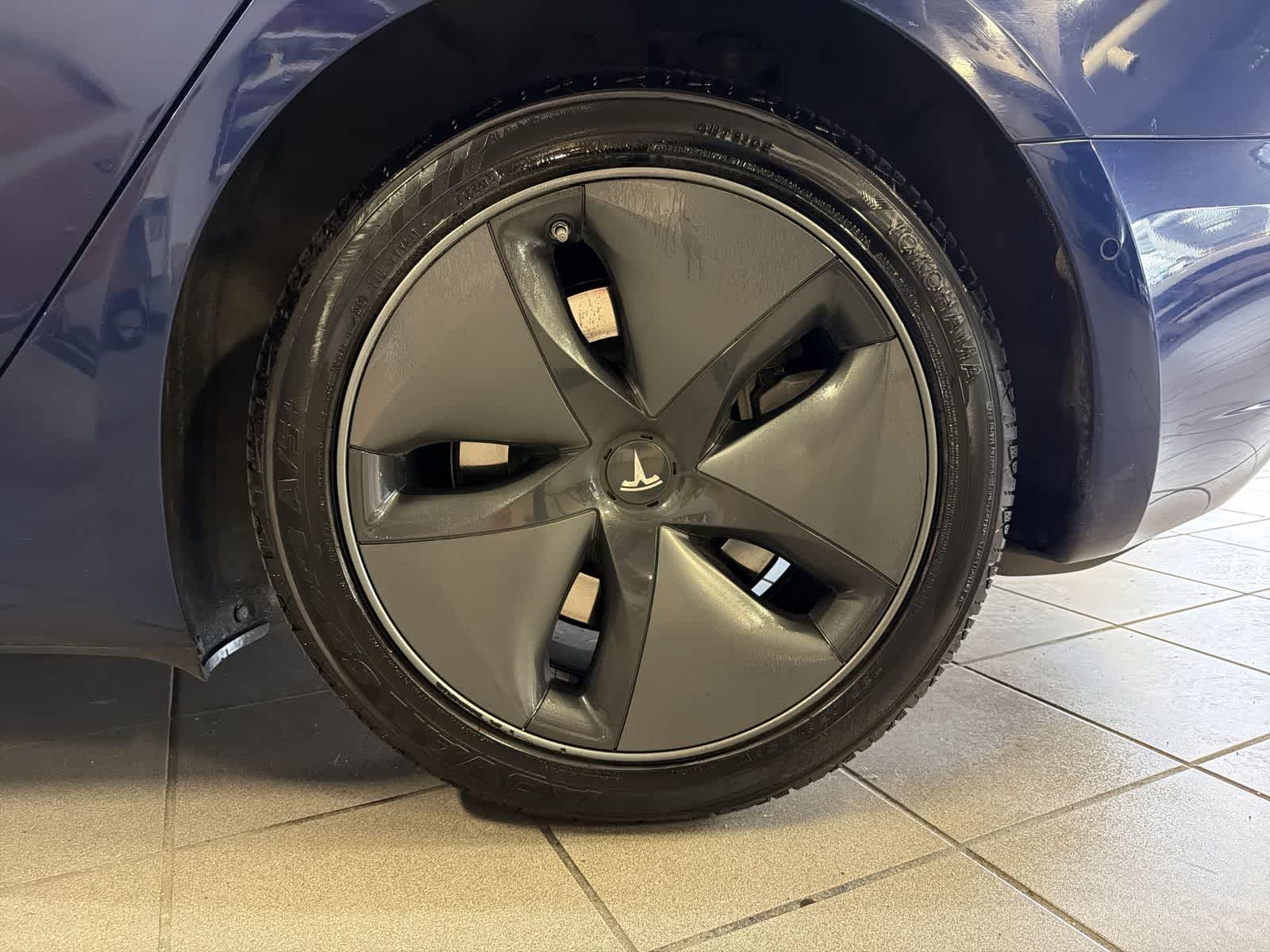 Thumbnail: 2019 Tesla Model 3 - 13