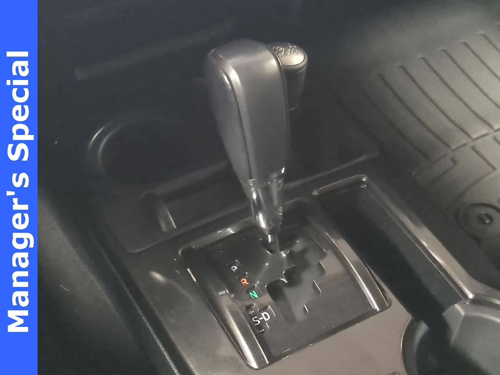 Thumbnail: 2016 Toyota 4Runner - 32