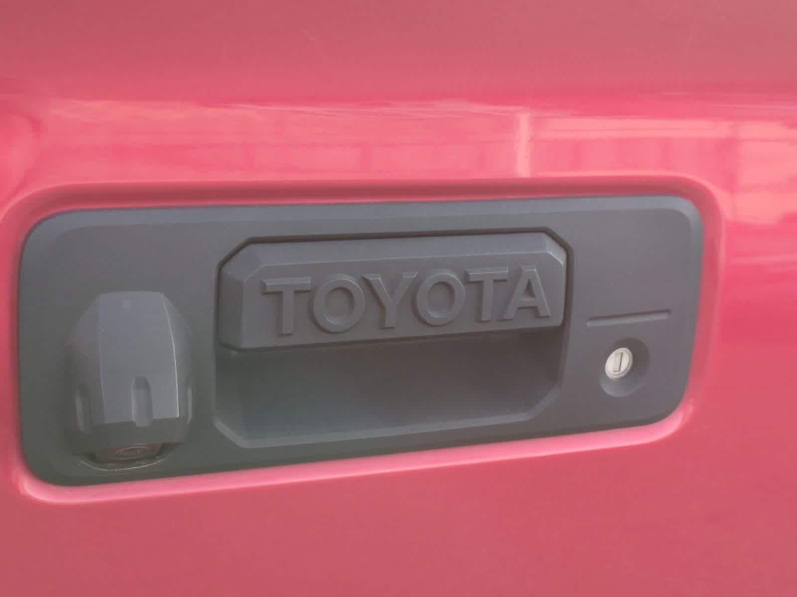 Thumbnail: 2021 Toyota Tacoma - 12