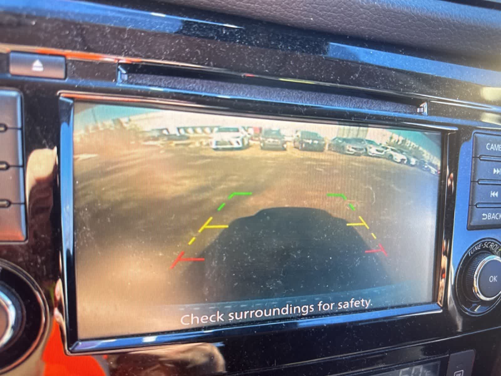 Thumbnail: 2019 Nissan Rogue - 17